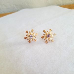 Snowflake clip-on earrings